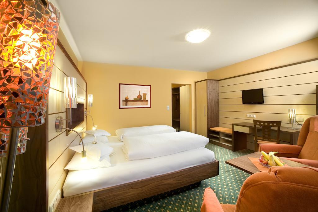 Kur- Und Wellnesshotel Foerch Bad Wörishofen Szoba fotó
